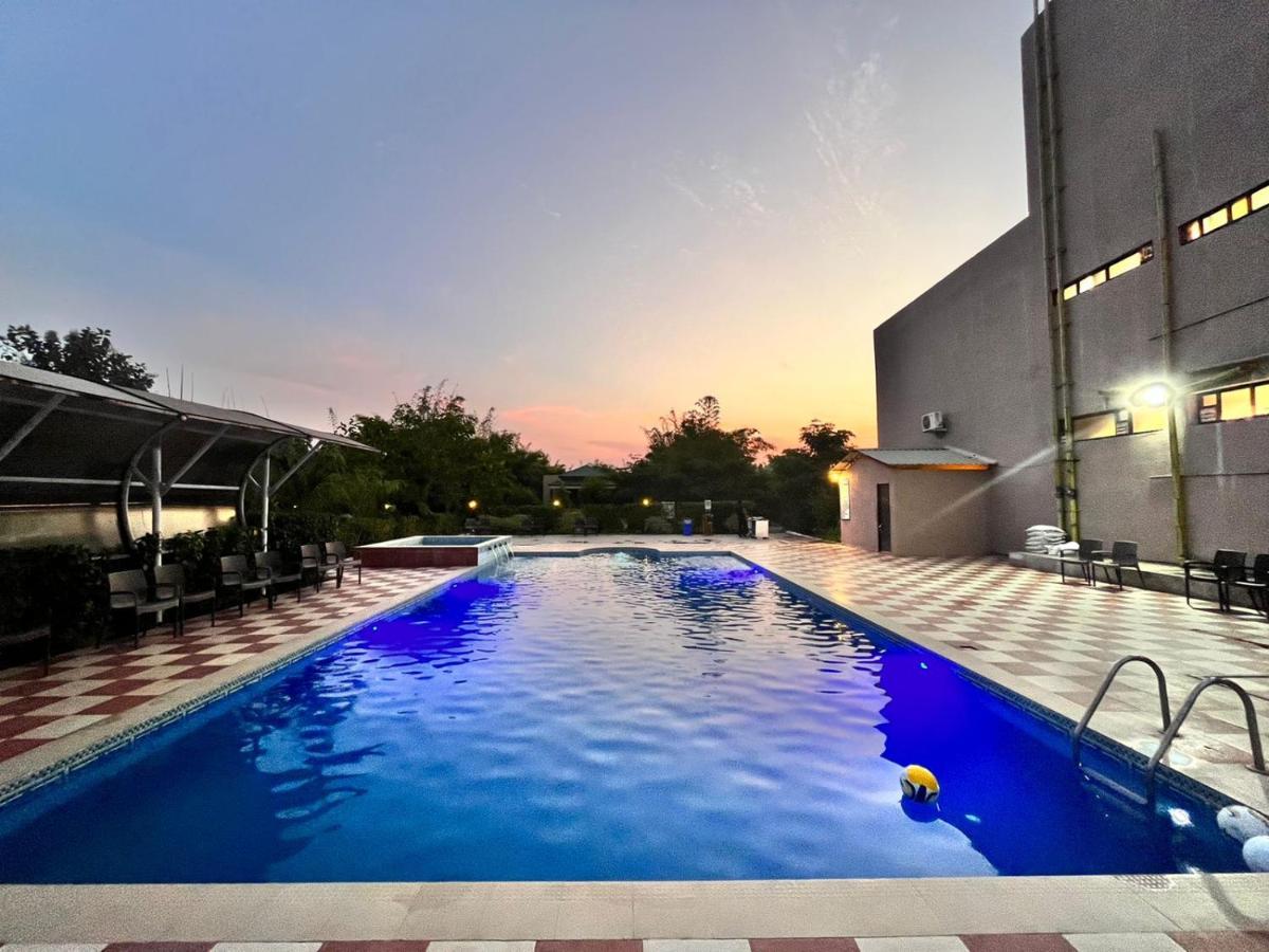 Olive Resort - Sillari Pench Silāri Eksteriør bilde
