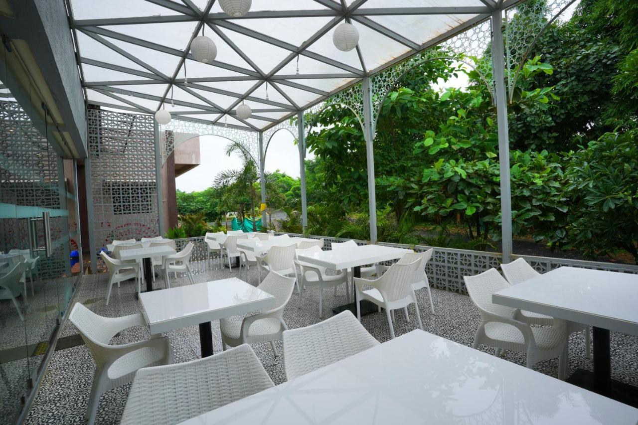 Olive Resort - Sillari Pench Silāri Eksteriør bilde